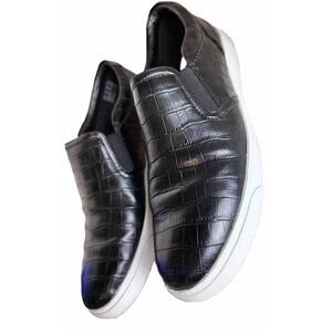 Clarks Embossed Leather Slip On Sneaker Black White 10 Athleisure casual 42-02